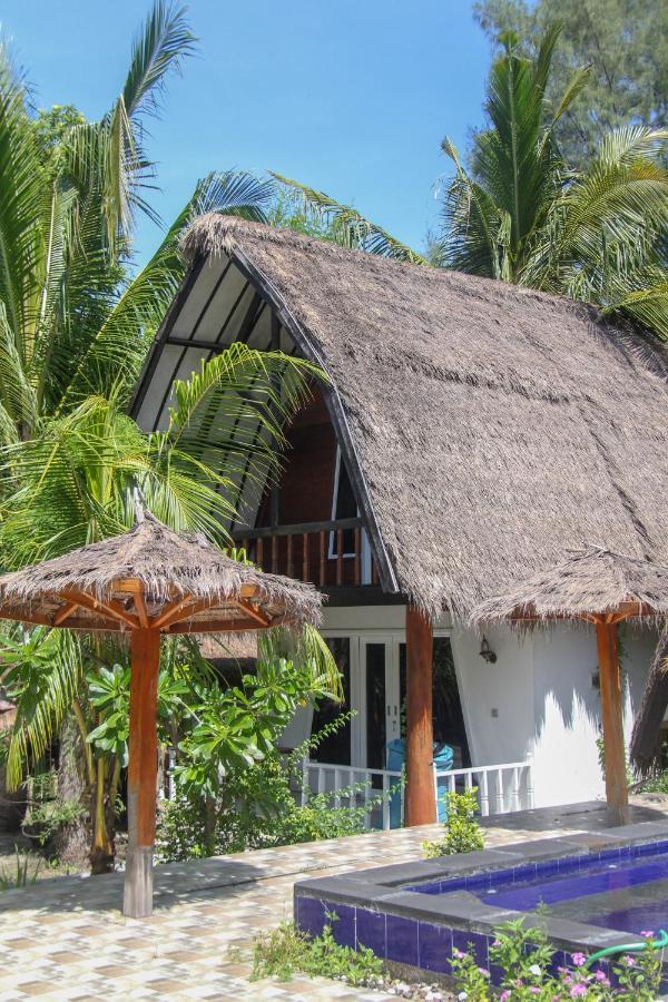 Hostel Lucky'S Gili Air Zewnętrze zdjęcie