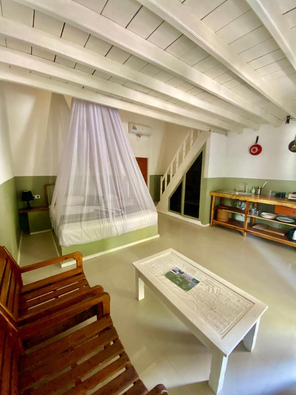Hostel Lucky'S Gili Air Zewnętrze zdjęcie